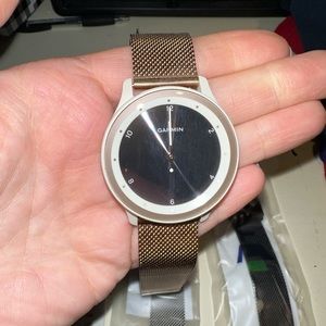 Women’s Garmin Vivomove smart watch, 5 watch bands included